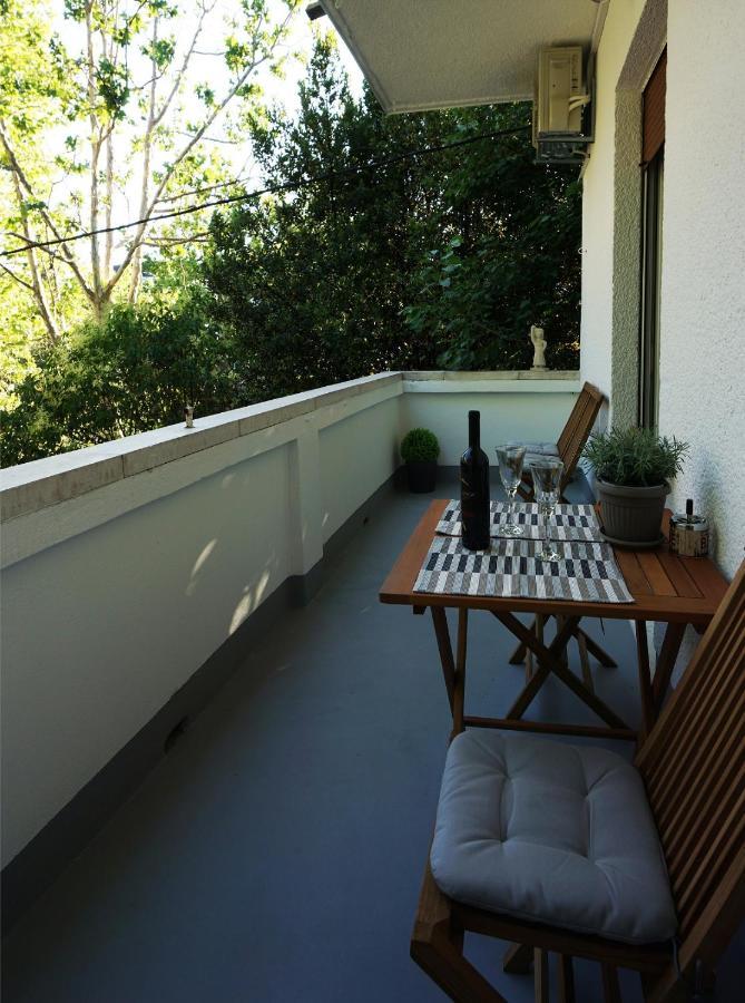 Deluxe Apartment Joia With Balcony On The Beach Bacvice, Free Parking, Old Town, Near Ferry Port Split Kültér fotó